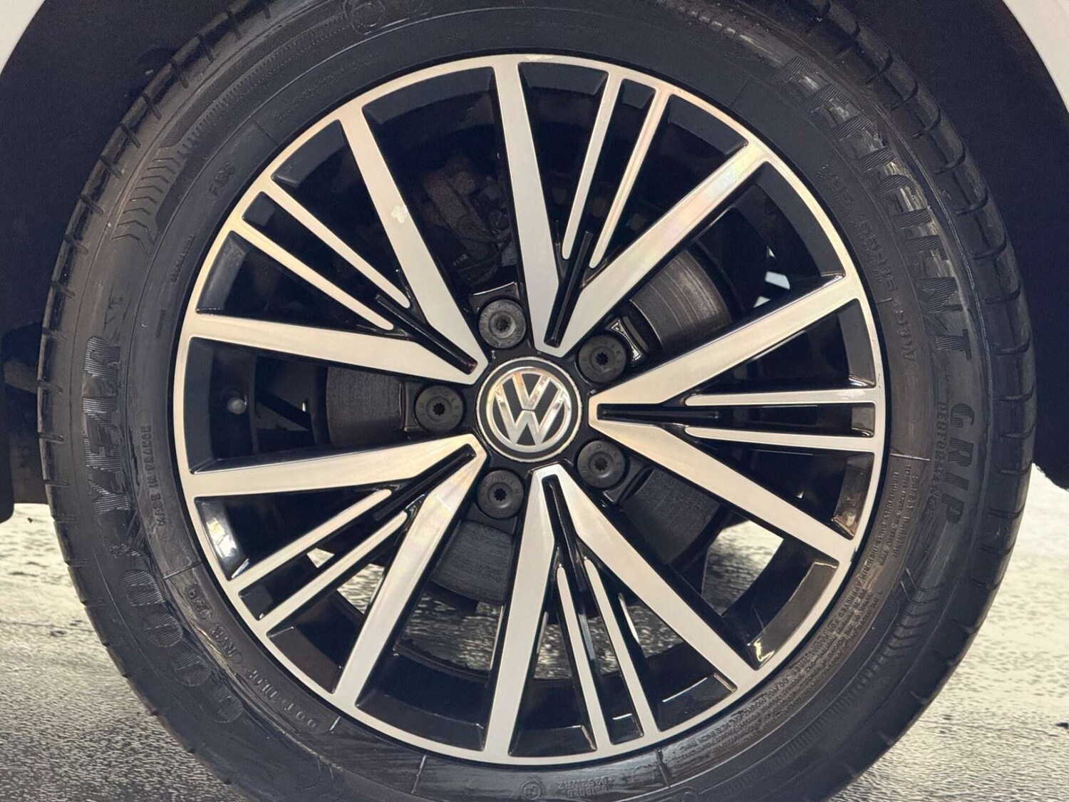 Used Volkswagen Golf 2017 for sale - 76181037: Photo 64