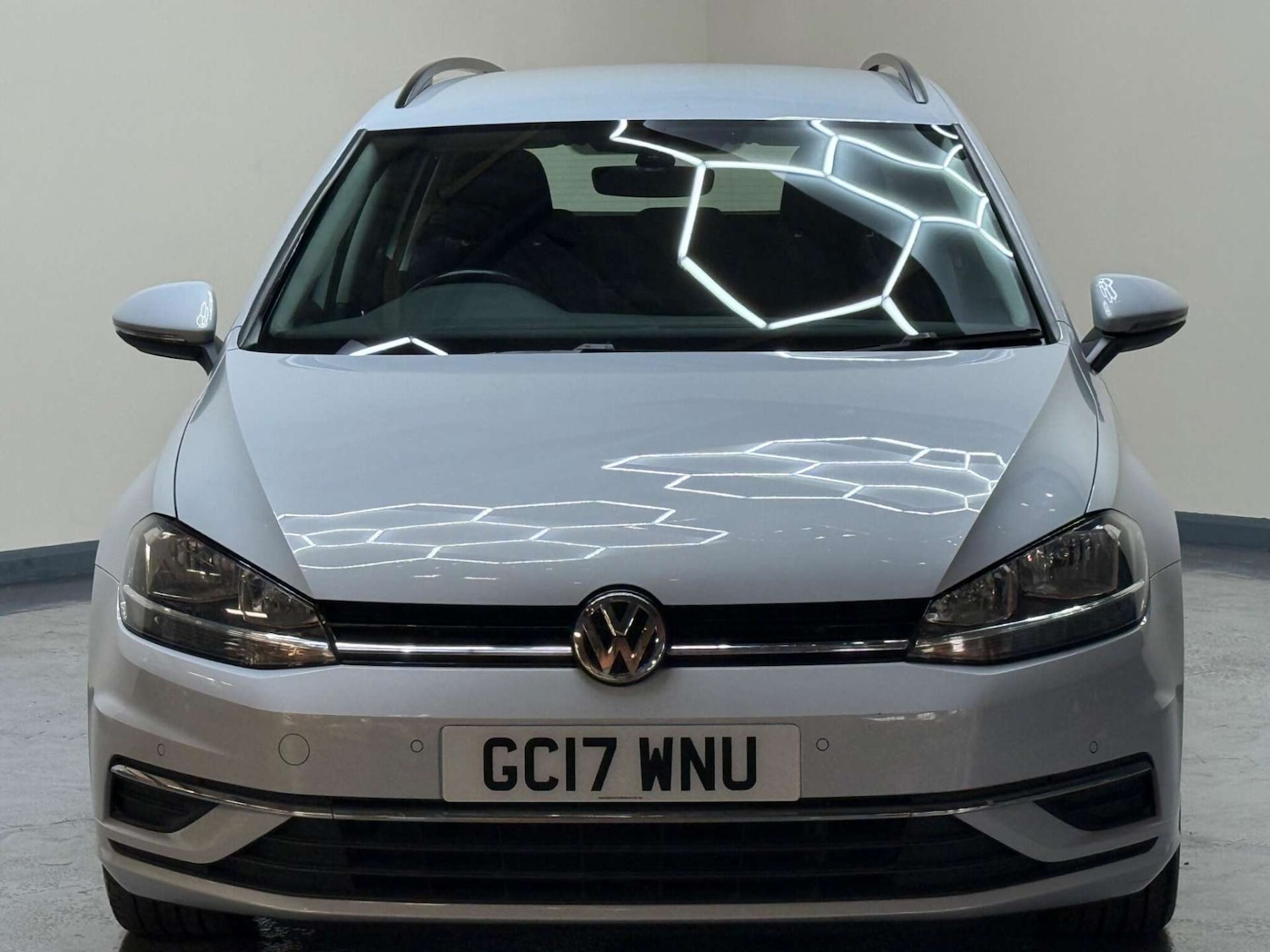 Used Volkswagen Golf 2017 for sale - 76181037: Photo 8