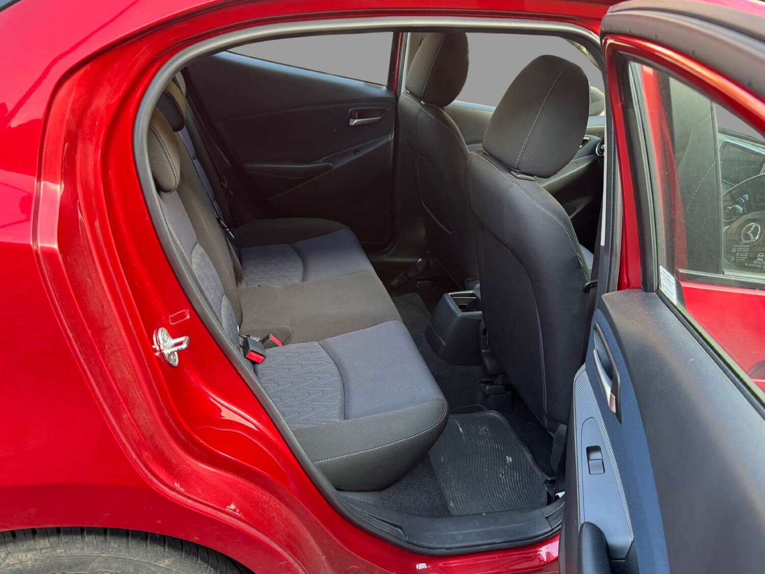 Used Mazda Mazda2 2016 for sale - 77735017: Photo 10