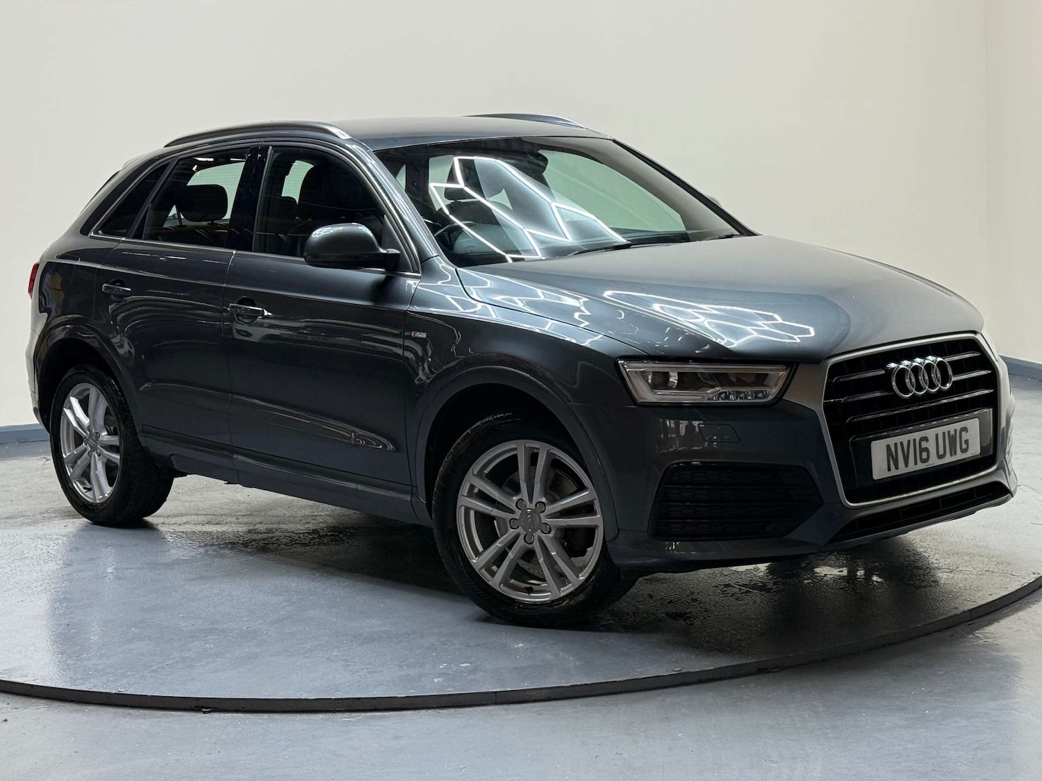 Used Audi Q3 2016 for sale - 76363707: Photo 1