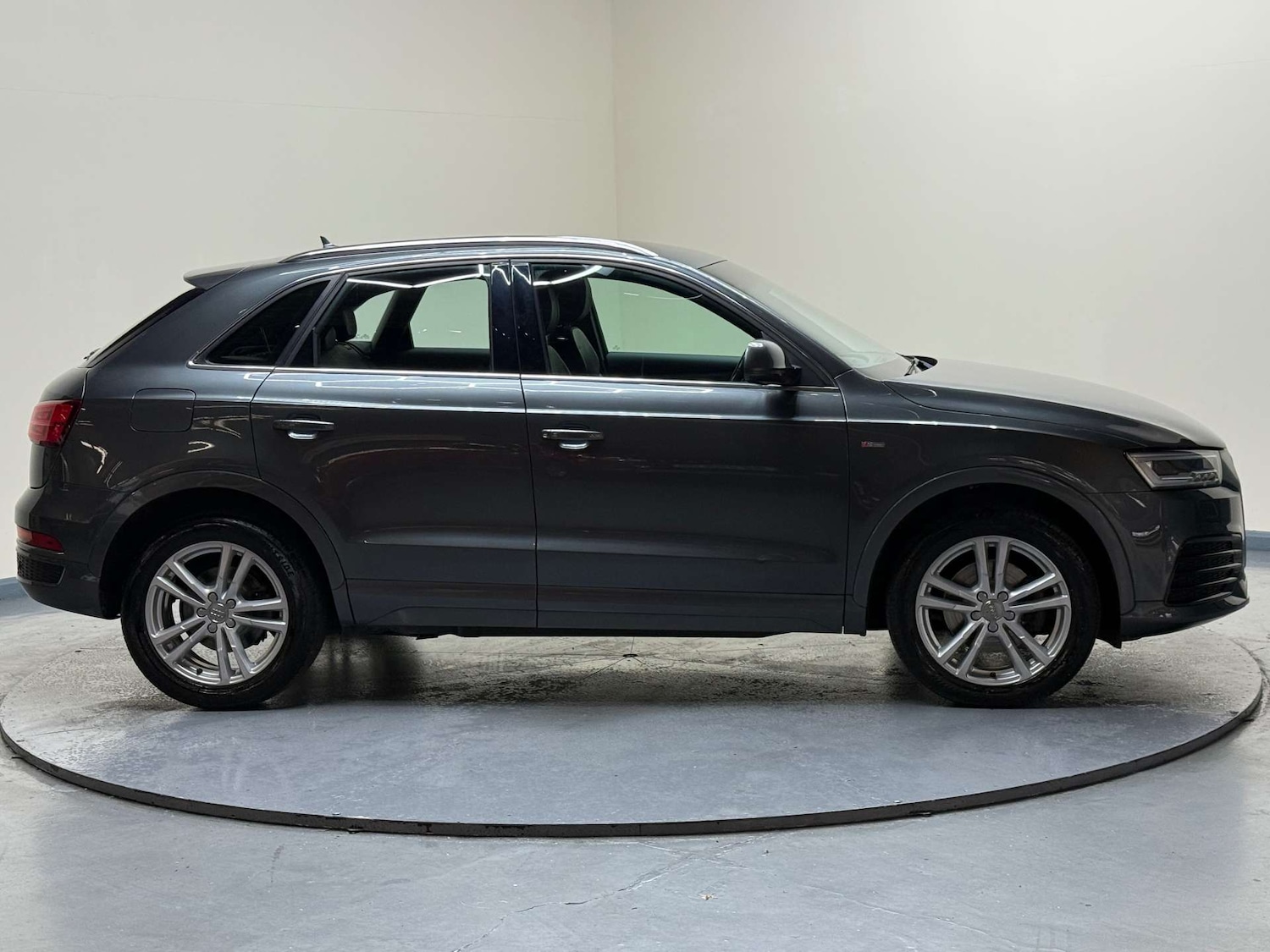 Used Audi Q3 2016 for sale - 76363707: Photo 14
