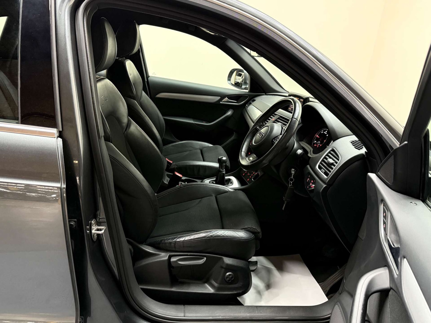 Used Audi Q3 2016 for sale - 76363707: Photo 15