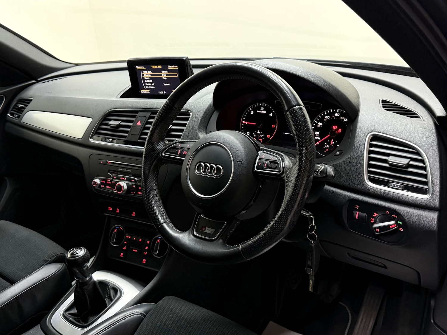 Used Audi Q3 2016 for sale - 76363707: Photo 16