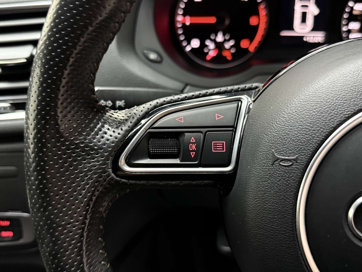 Used Audi Q3 2016 for sale - 76363707: Photo 18