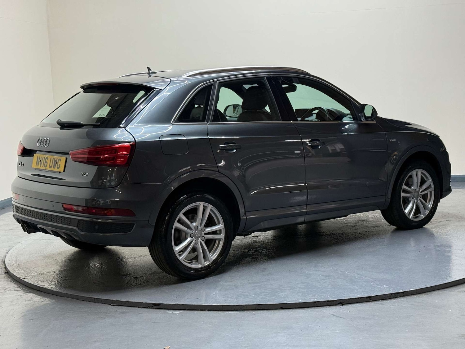 Used Audi Q3 2016 for sale - 76363707: Photo 29