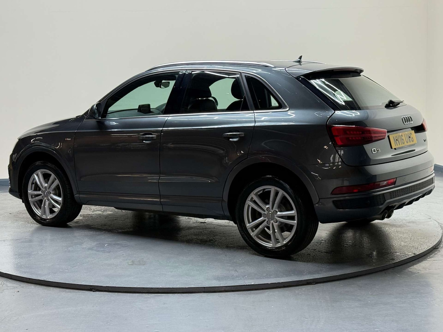 Used Audi Q3 2016 for sale - 76363707: Photo 31