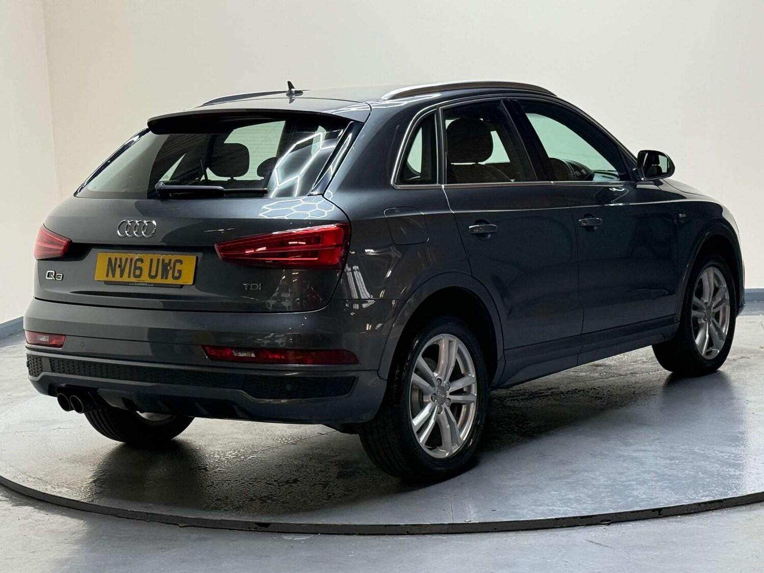 Used Audi Q3 2016 for sale - 76363707: Photo 42