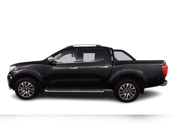 Used Nissan Navara 2017 for sale - 76255875: Photo 2