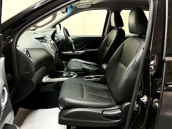 Used Nissan Navara 2017 for sale - 76255875: Photo