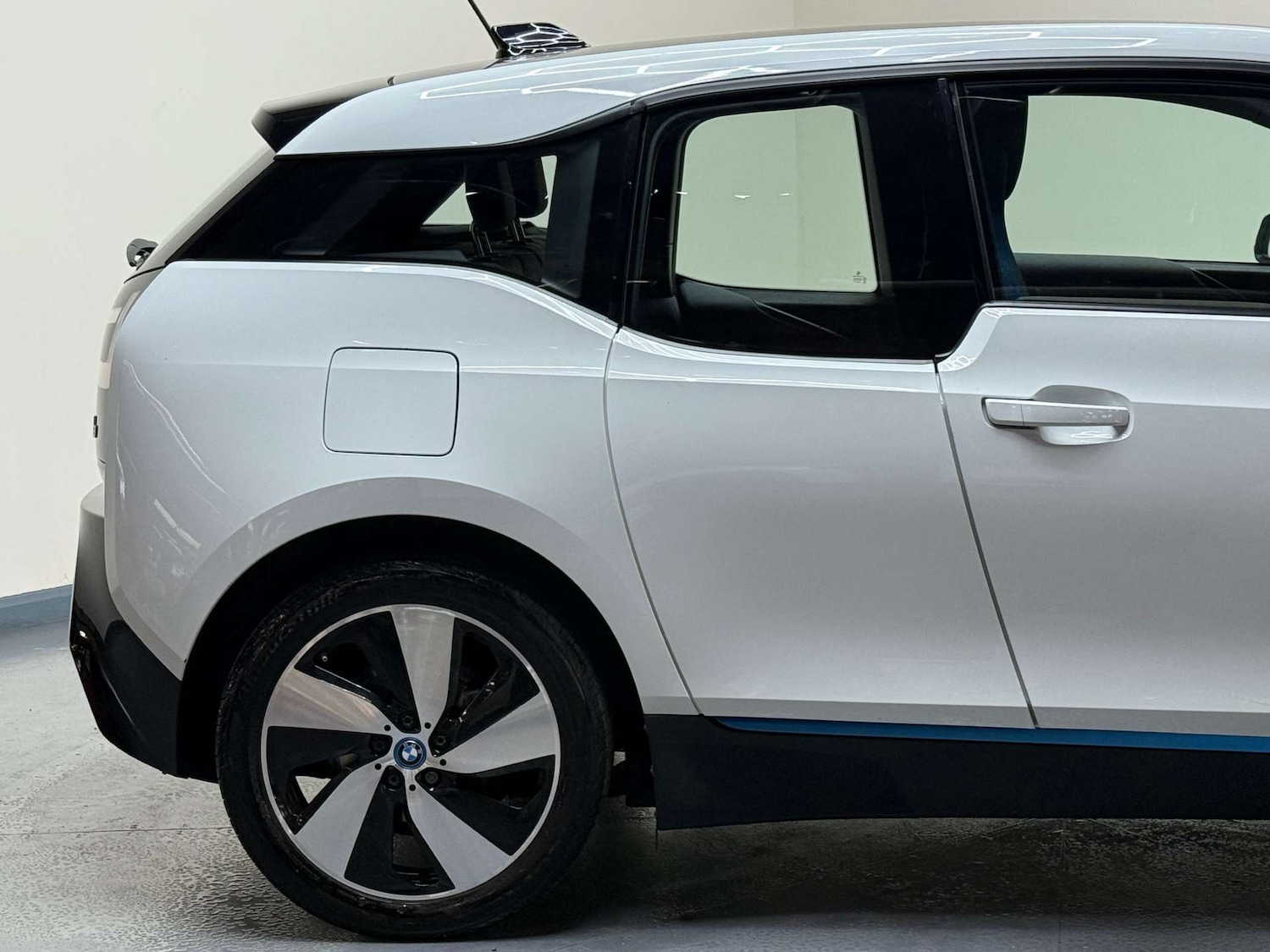 Used BMW i3 2015 for sale - 76393352: Photo 46