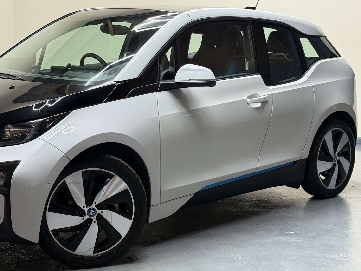 Used BMW i3 2015 for sale - 76393352: Photo 57