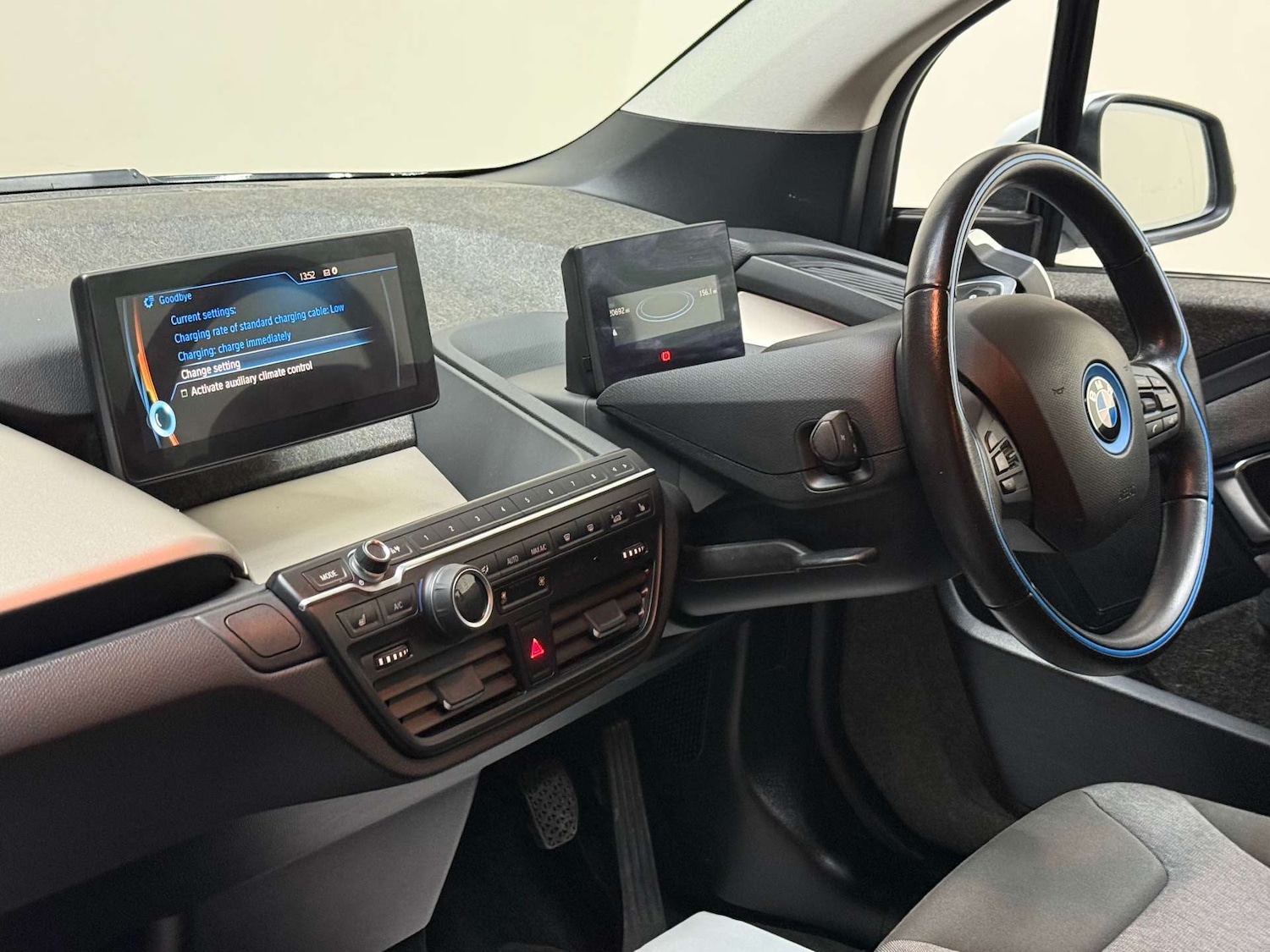 Used BMW i3 2015 for sale - 76393352: Photo 62