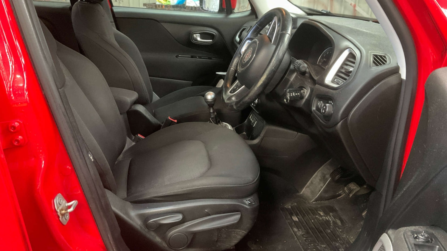 Used Jeep Renegade 2016 for sale - 77523154: Photo 3