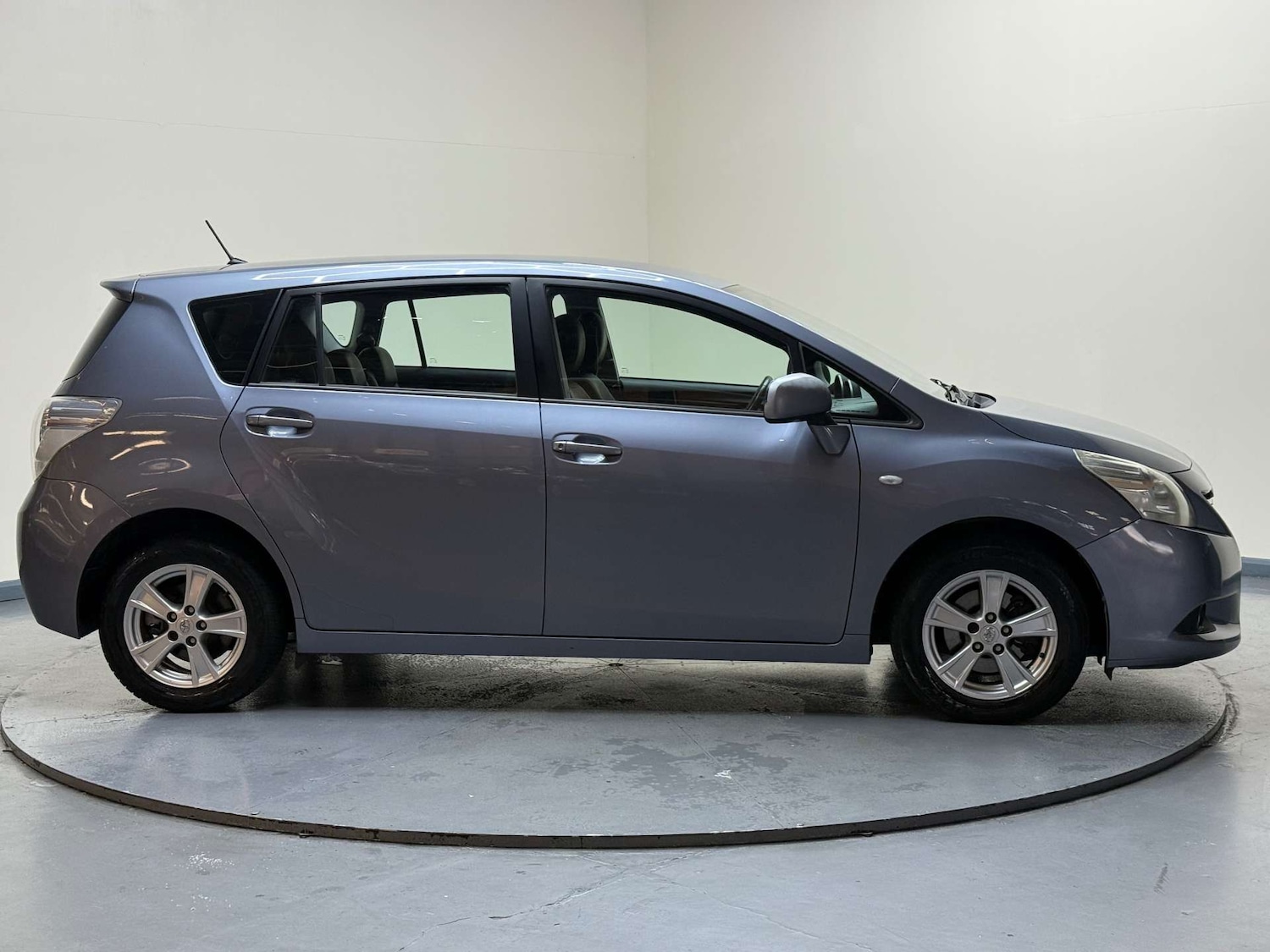 Used Toyota Verso 2009 for sale - 76739865: Photo 13