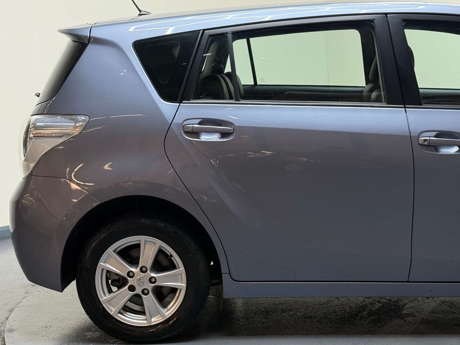 Used Toyota Verso 2009 for sale - 76739865: Photo 44