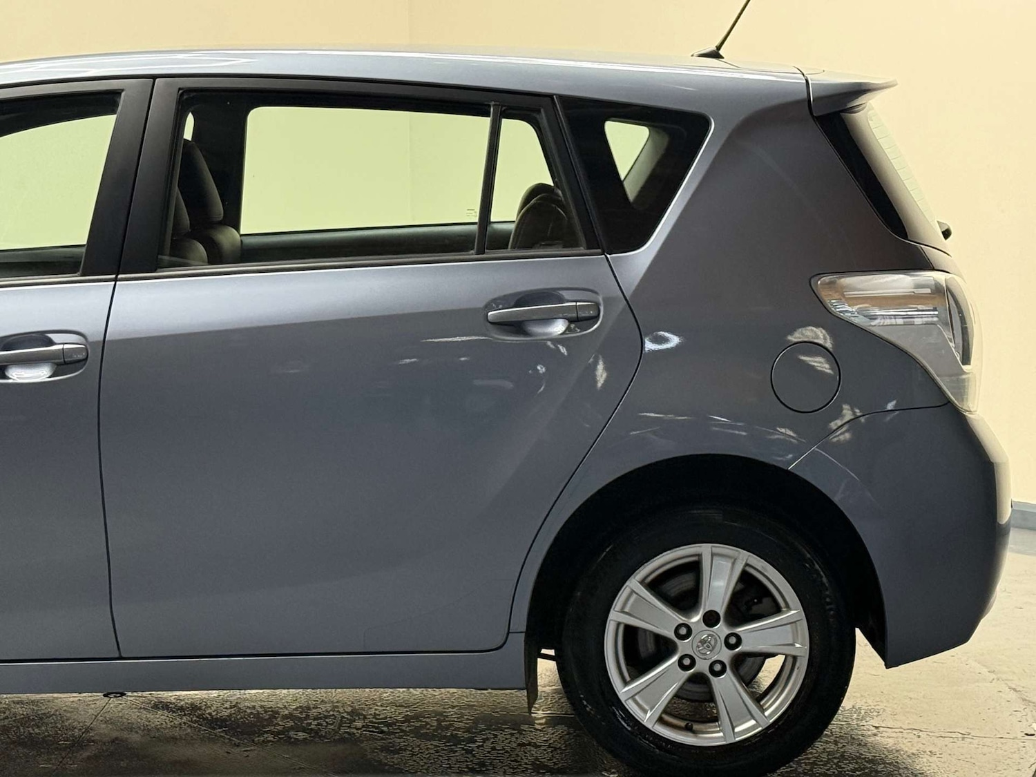 Used Toyota Verso 2009 for sale - 76739865: Photo 49