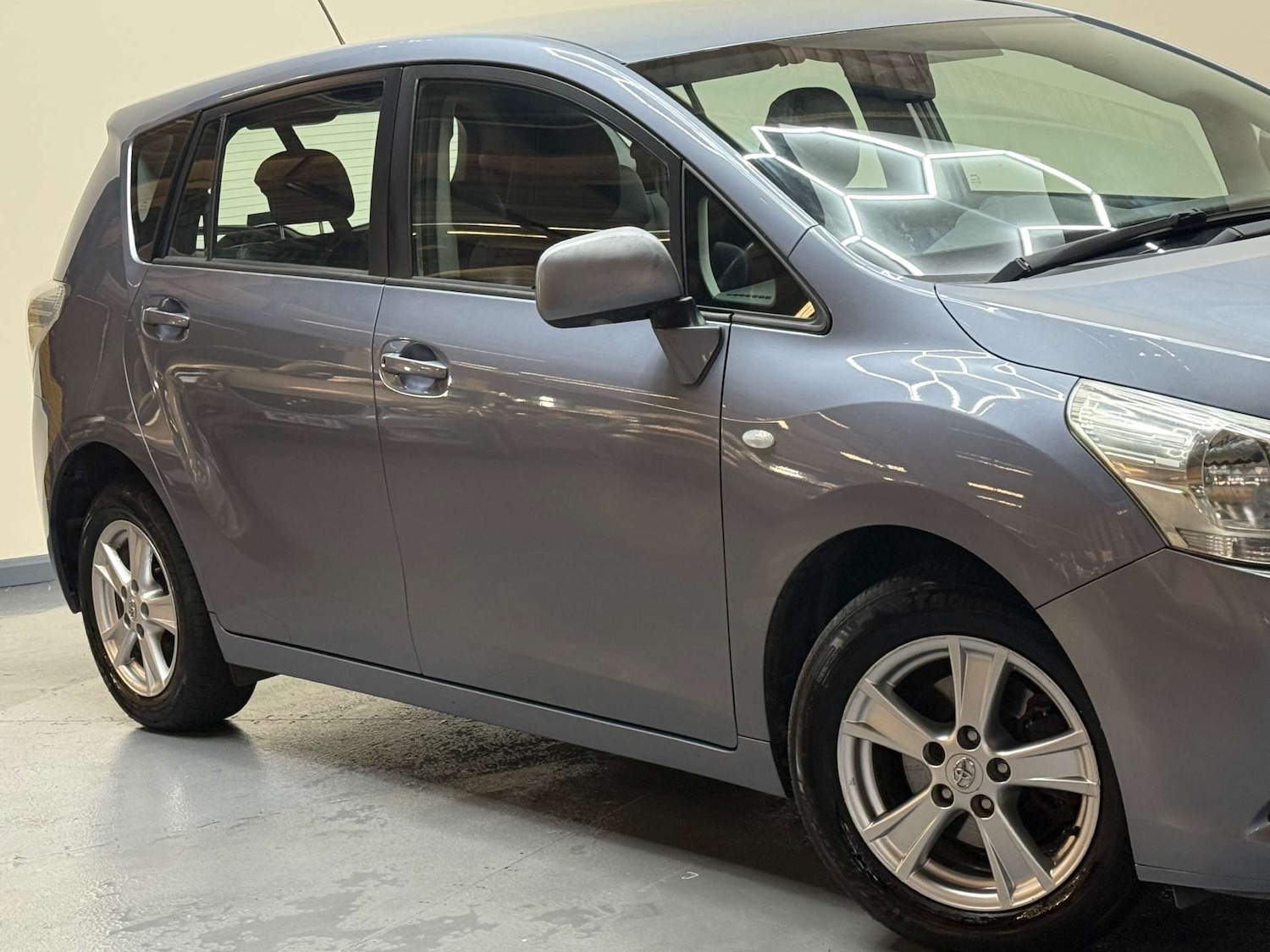 Used Toyota Verso 2009 for sale - 76739865: Photo 55