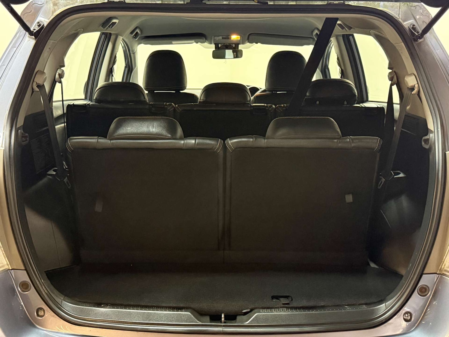 Used Toyota Verso 2009 for sale - 76739865: Photo 61