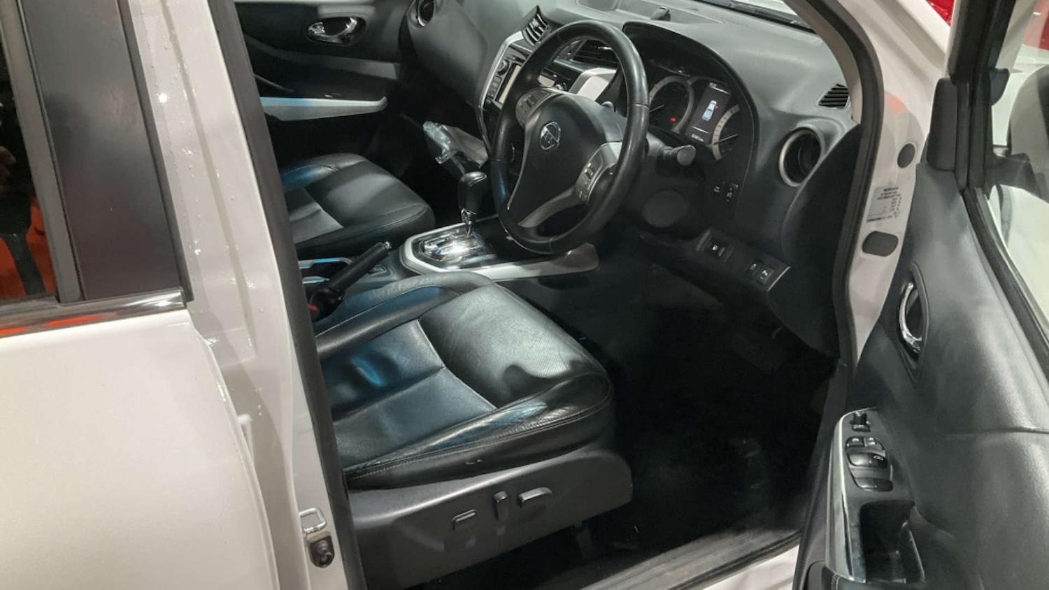 Used Nissan Navara 2017 for sale - 77604031: Photo 4