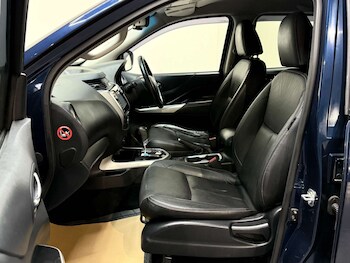 Used Nissan Navara 2016 for sale - 77148637: Photo