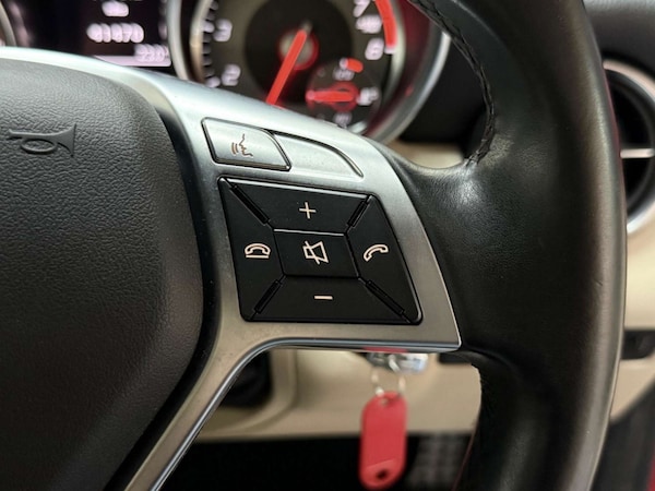 Used Mercedes-Benz SLK 2013 for sale - 76181036: Photo 21