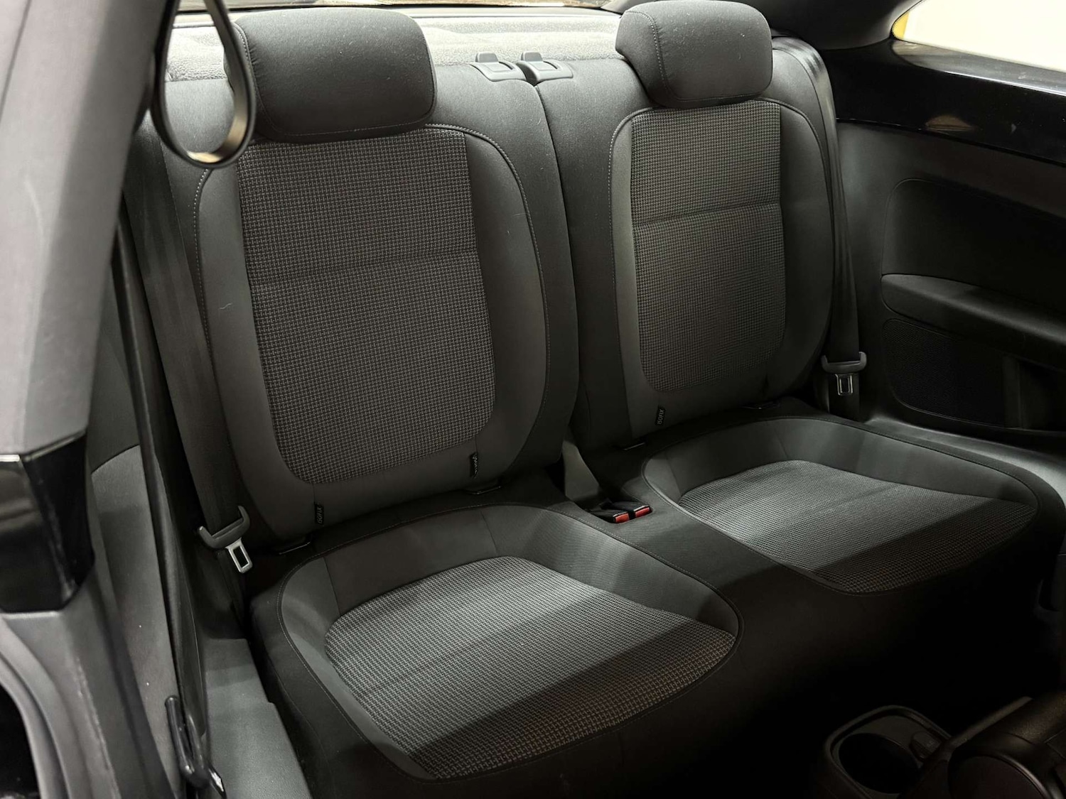 Used Volkswagen Beetle 2012 for sale - 76961784: Photo 25