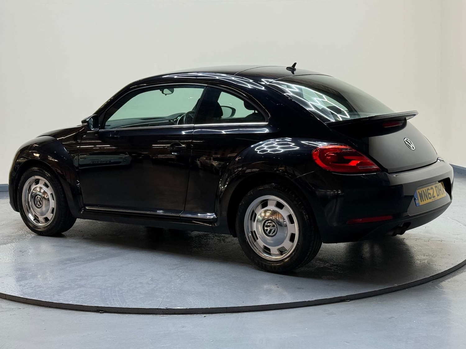 Used Volkswagen Beetle 2012 for sale - 76961784: Photo 28