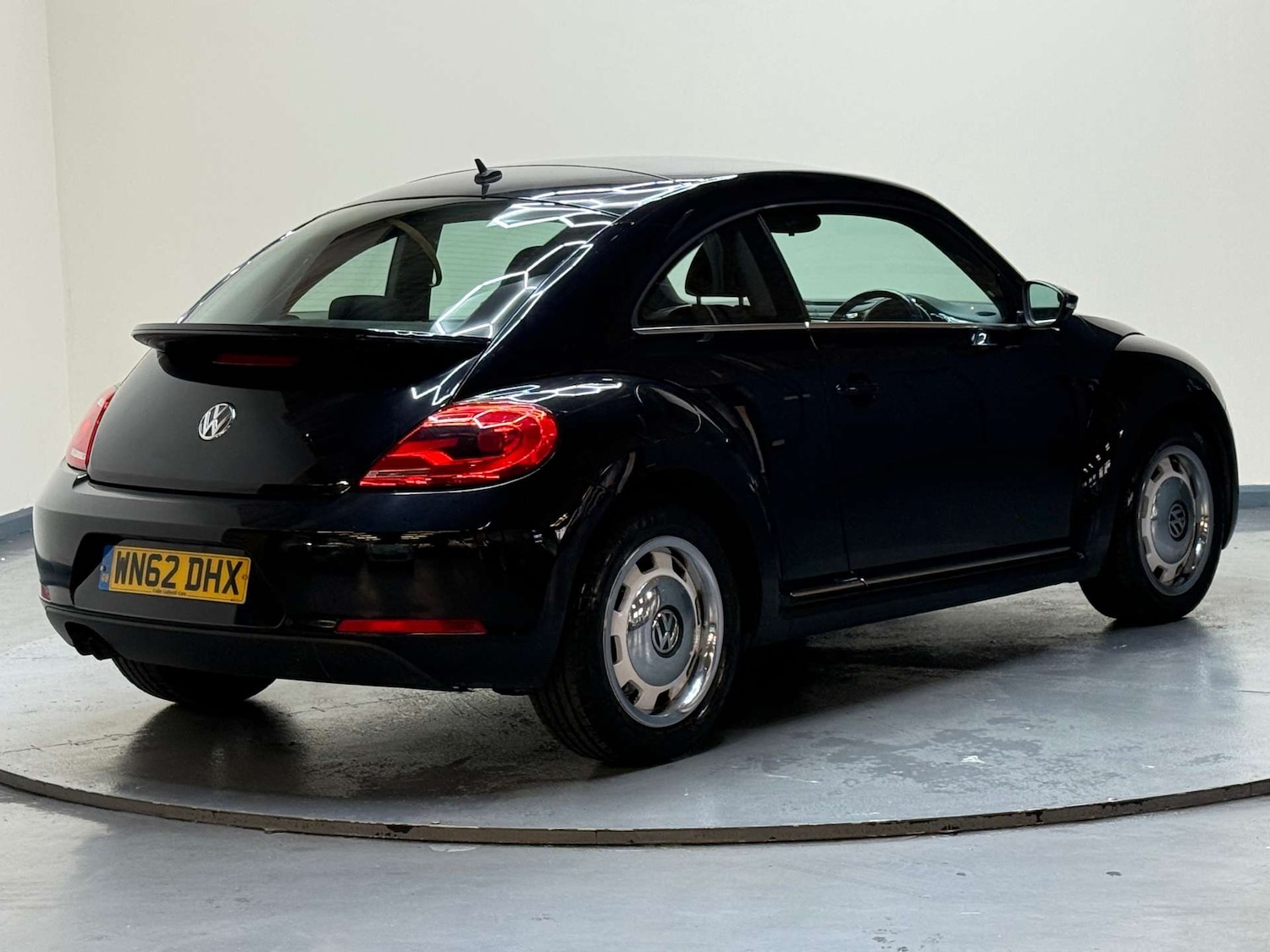 Used Volkswagen Beetle 2012 for sale - 76961784: Photo 6