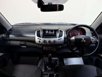 Used Mitsubishi L200 2015 for sale - 74033184: Photo