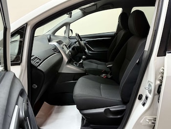 Used Toyota Verso 2014 for sale - 76711703: Photo