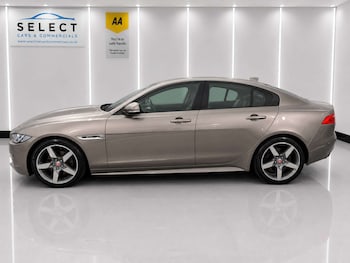 Used Jaguar XE 2016 for sale - 79260509: Photo