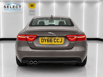Used Jaguar XE 2016 for sale - 79260509: Photo