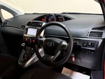 Used Toyota Verso 2015 for sale - 74280649: Photo