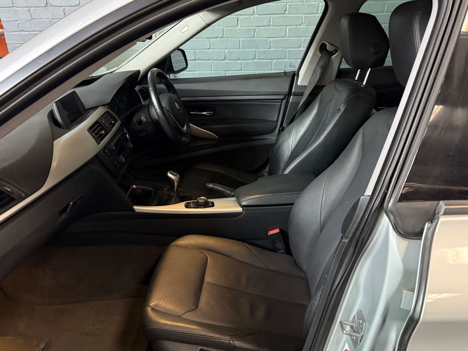 Used BMW 3 Series 2013 for sale - 78011947: Photo 2