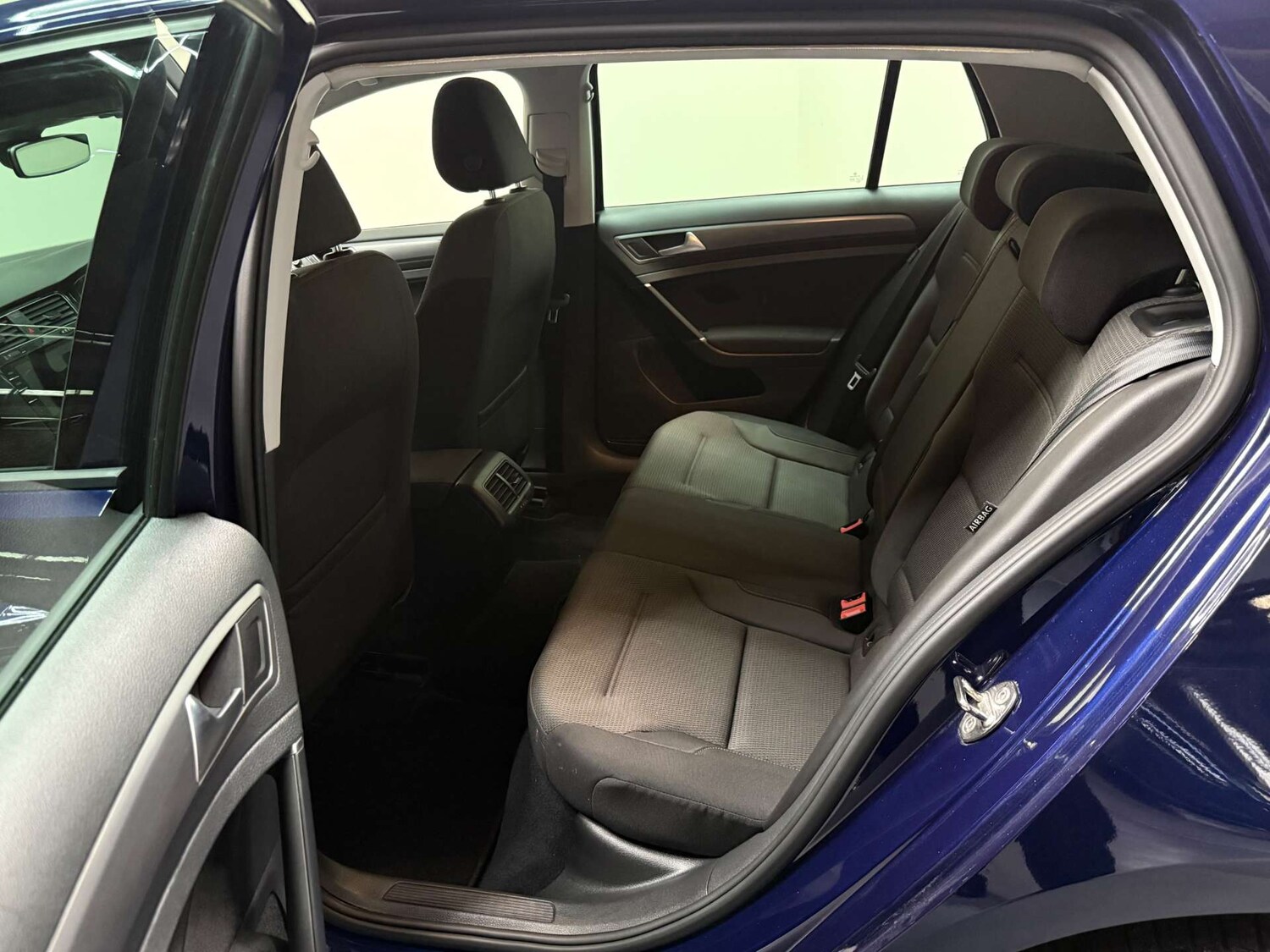 Used Volkswagen Golf 2023 for sale - 76601109: Photo 34