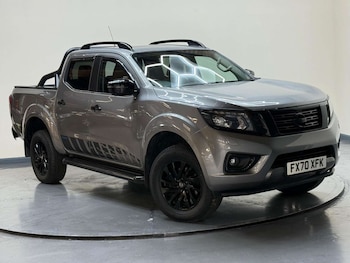 Nissan - Navara
