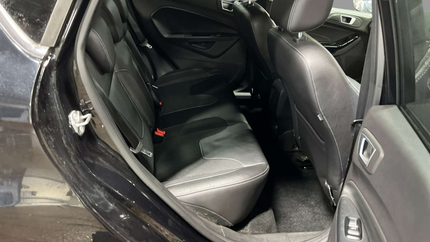 Used Ford Fiesta 2016 for sale - 76687508: Photo 4