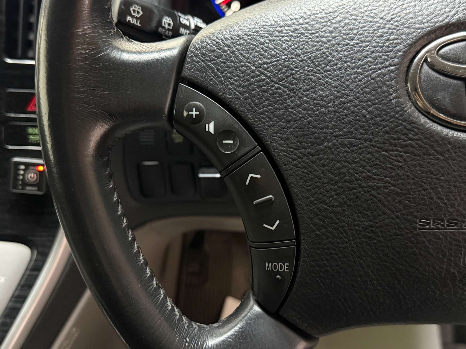 Used Toyota Alphard 2006 for sale - 76581914: Photo 15