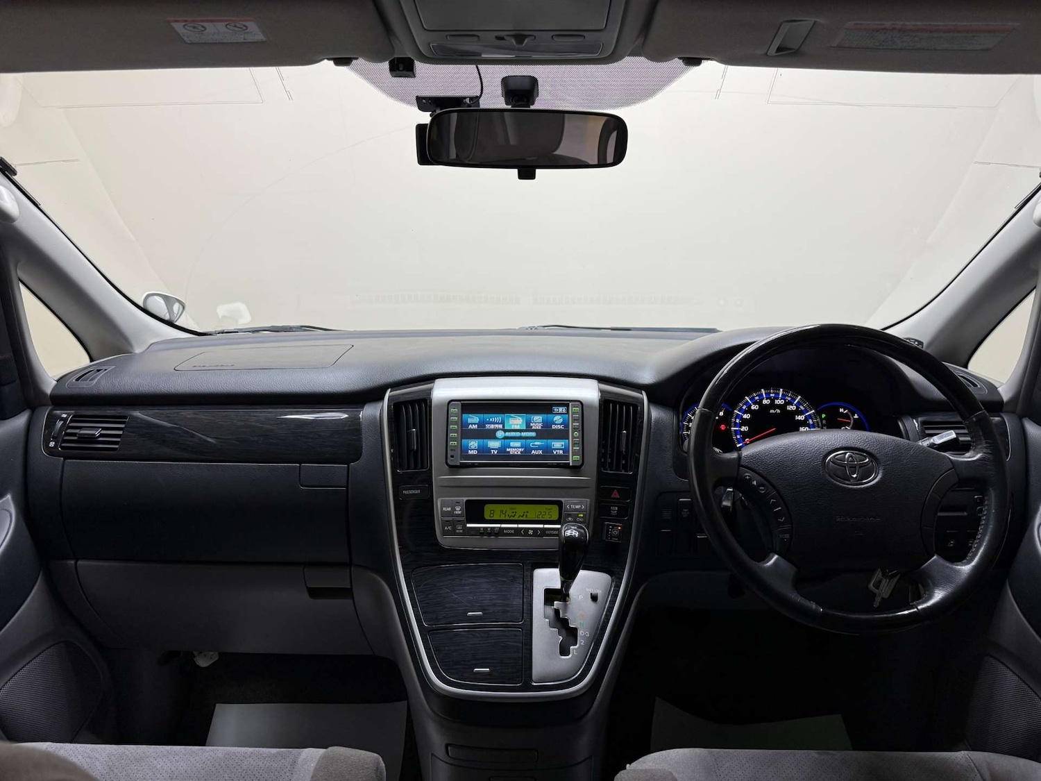 Used Toyota Alphard 2006 for sale - 76581914: Photo 16