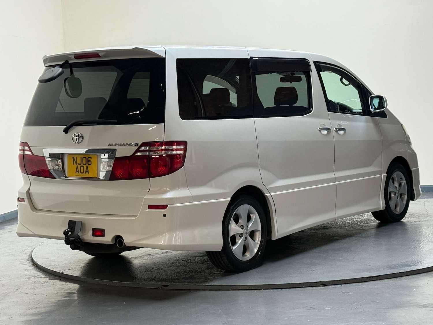 Used Toyota Alphard 2006 for sale - 76581914: Photo 25