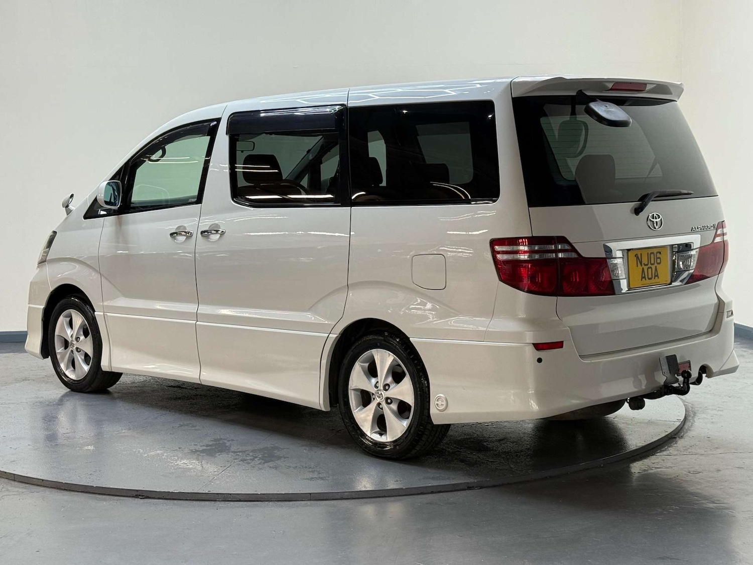 Used Toyota Alphard 2006 for sale - 76581914: Photo 26