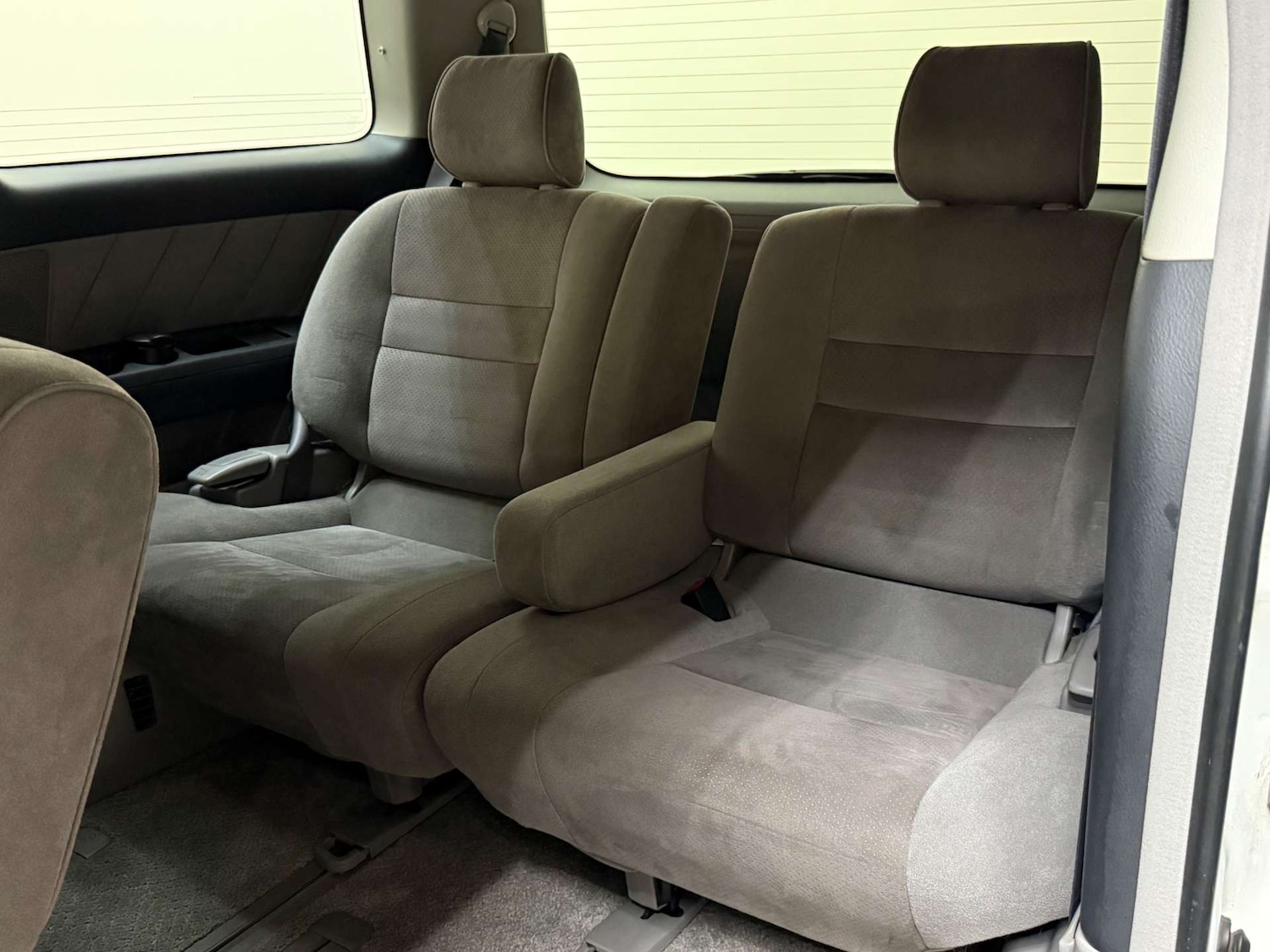 Used Toyota Alphard 2006 for sale - 76581914: Photo 32