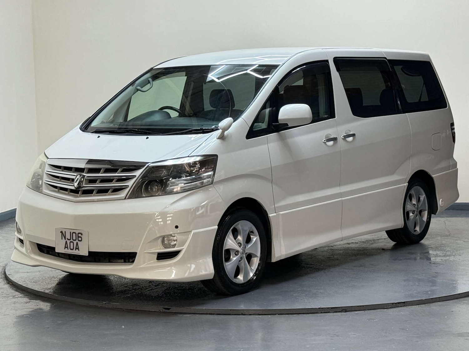 Used Toyota Alphard 2006 for sale - 76581914: Photo 33