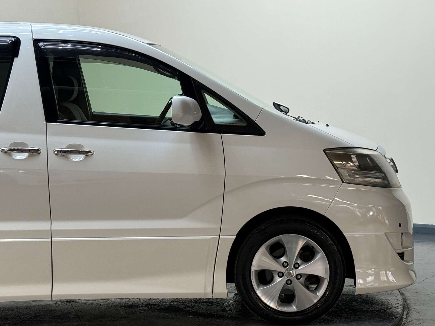 Used Toyota Alphard 2006 for sale - 76581914: Photo 35