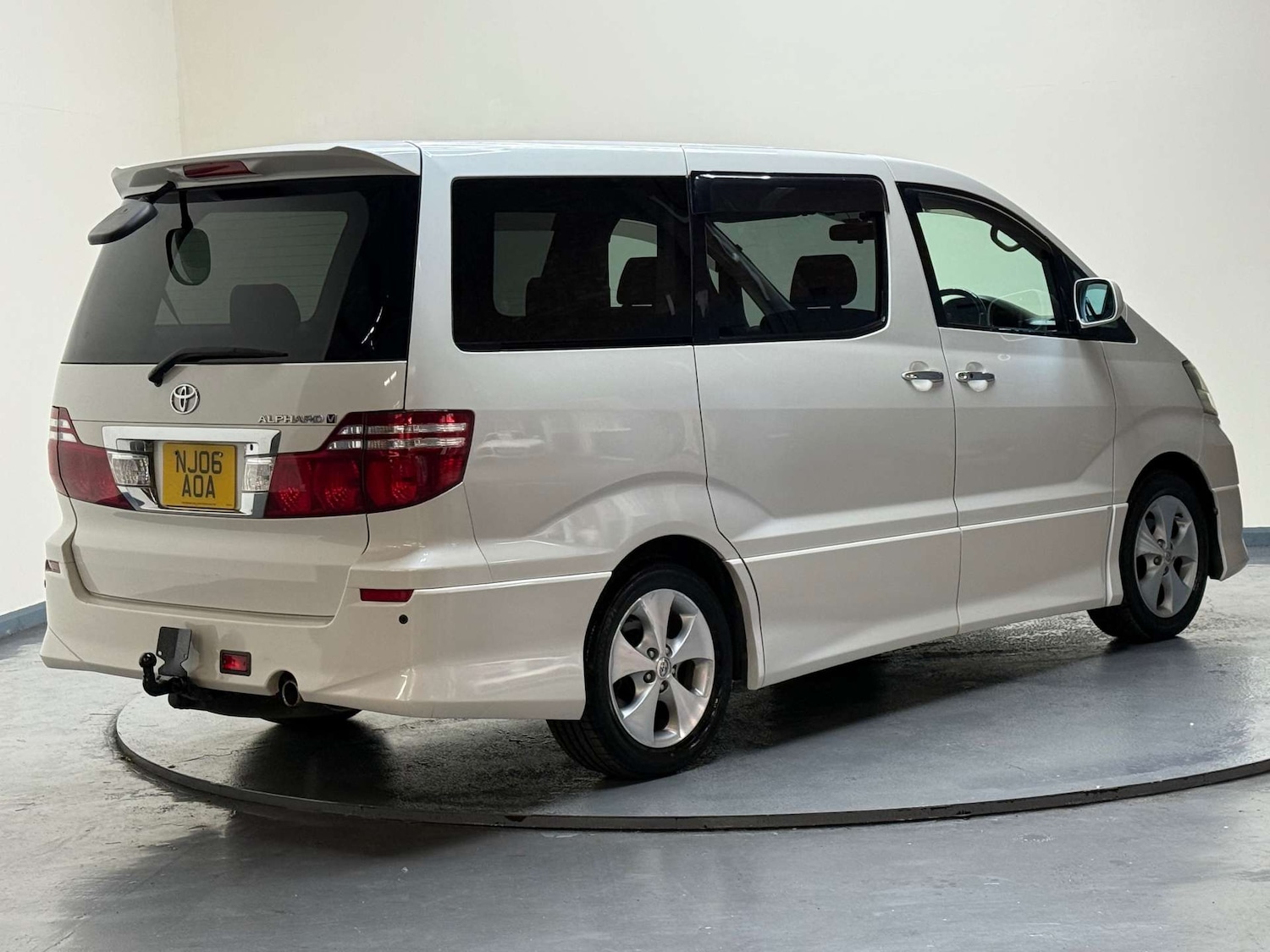 Used Toyota Alphard 2006 for sale - 76581914: Photo 37