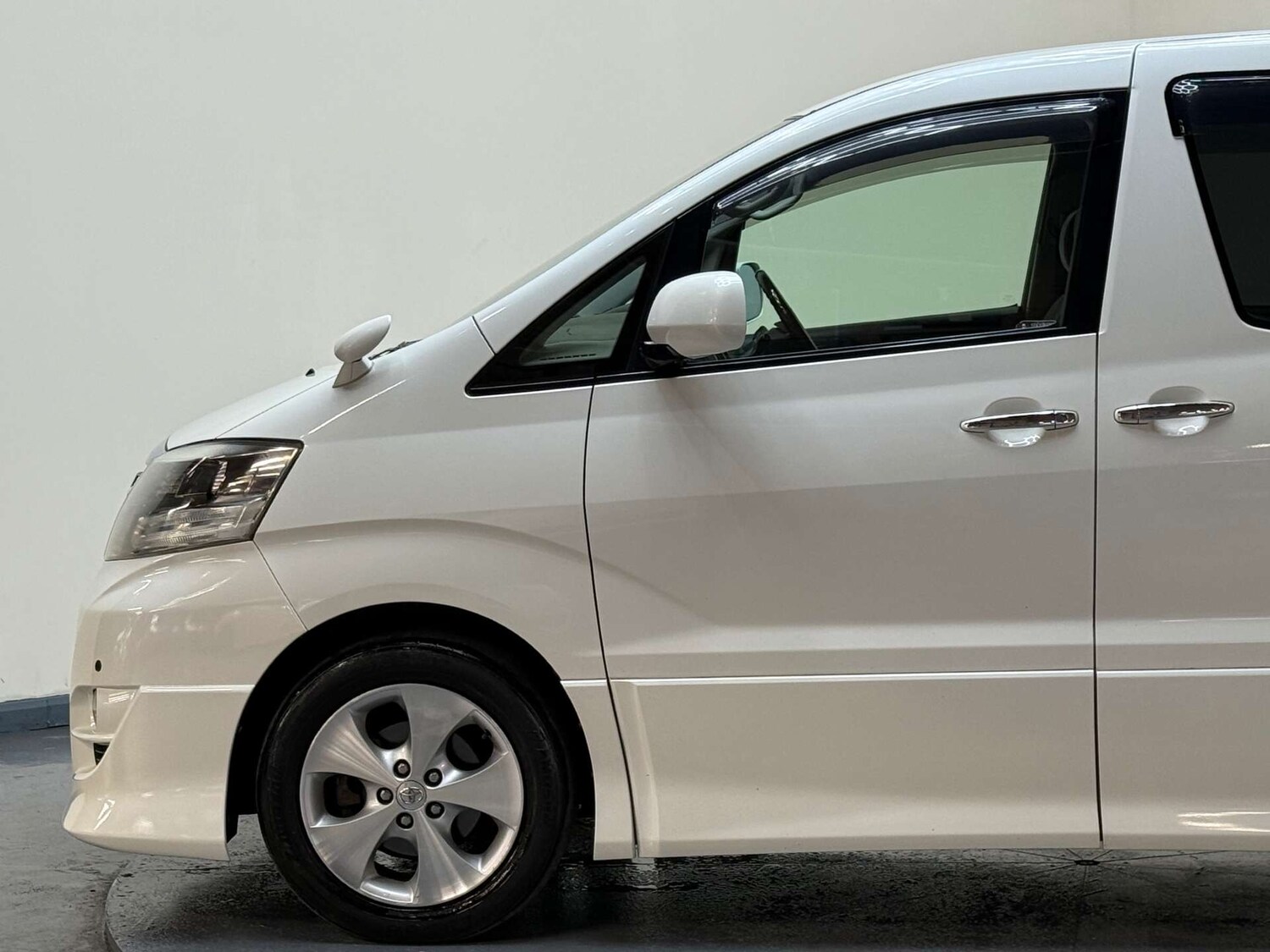 Used Toyota Alphard 2006 for sale - 76581914: Photo 39