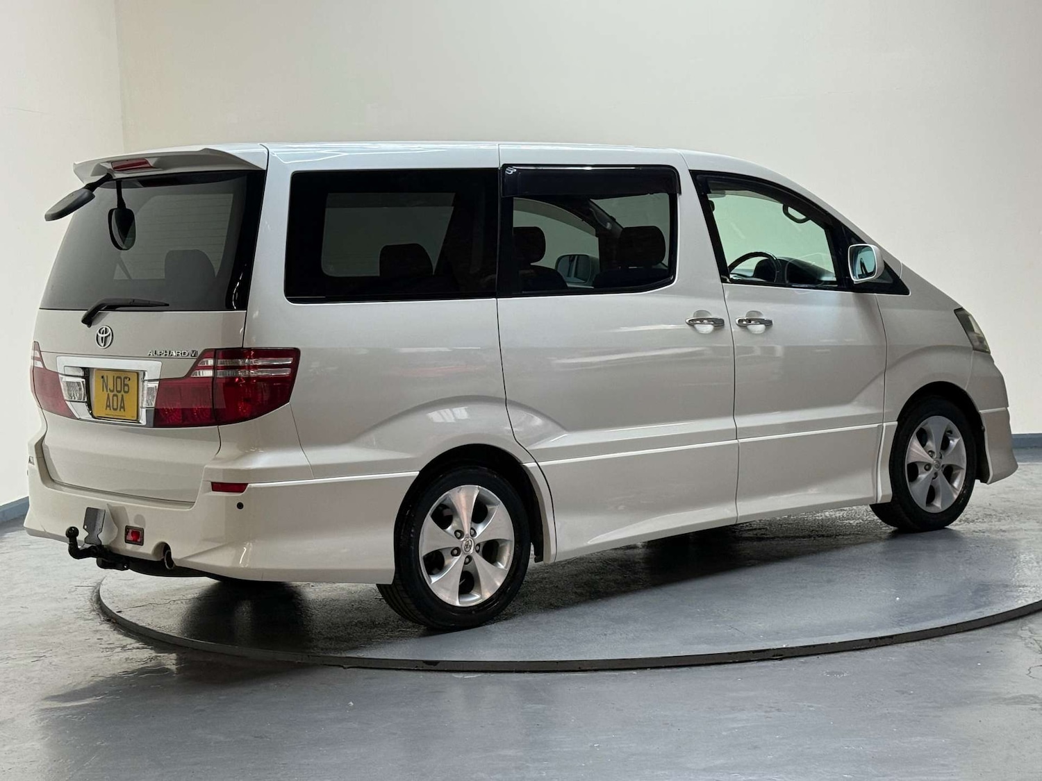 Used Toyota Alphard 2006 for sale - 76581914: Photo 45