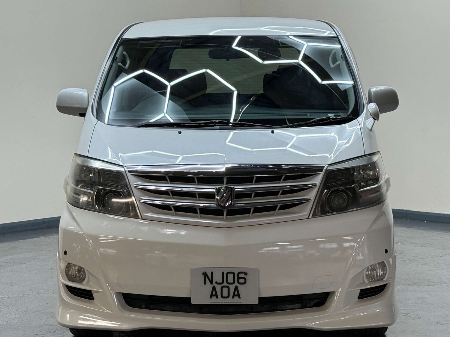 Used Toyota Alphard 2006 for sale - 76581914: Photo 47