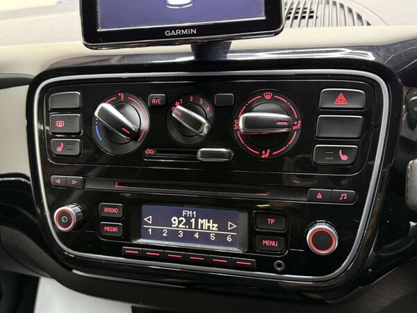 Used Volkswagen up! 2014 for sale - 76181038: Photo 21