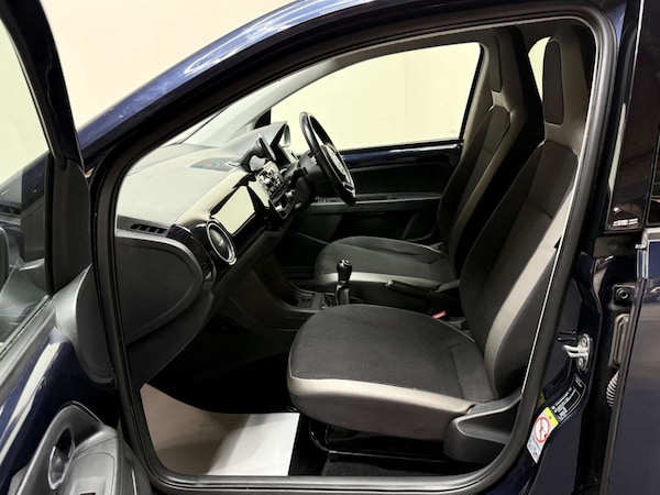 Used Volkswagen up! 2014 for sale - 76181038: Photo 29